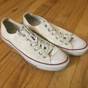 Trendy white converse!